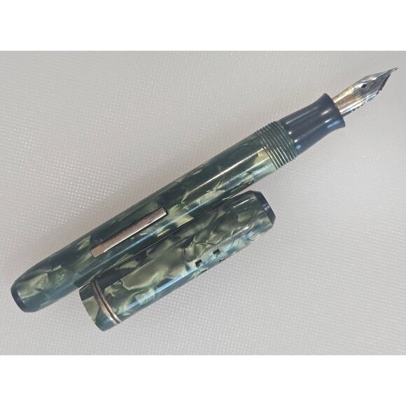 Wearever Vintage Green Lever Fill Fountain Pen-fine point  Wearever Lever Fill Faceted Green Marbled White Lines & Black Ends Fountain Pen